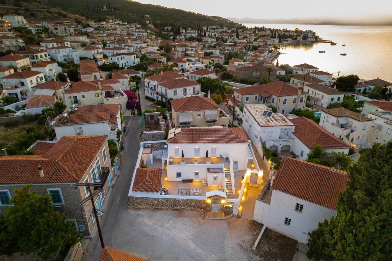 Lumiere Spetses Hotel Exterior photo