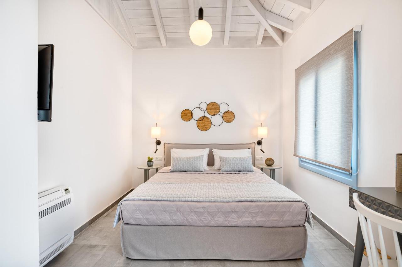 Lumiere Spetses Hotel Exterior photo